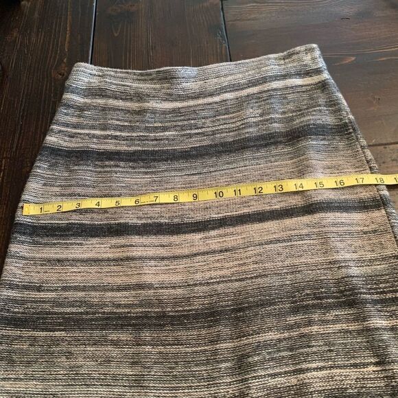 LOFT Pencil Mini Sweater Skirt - Picture 4 of 7